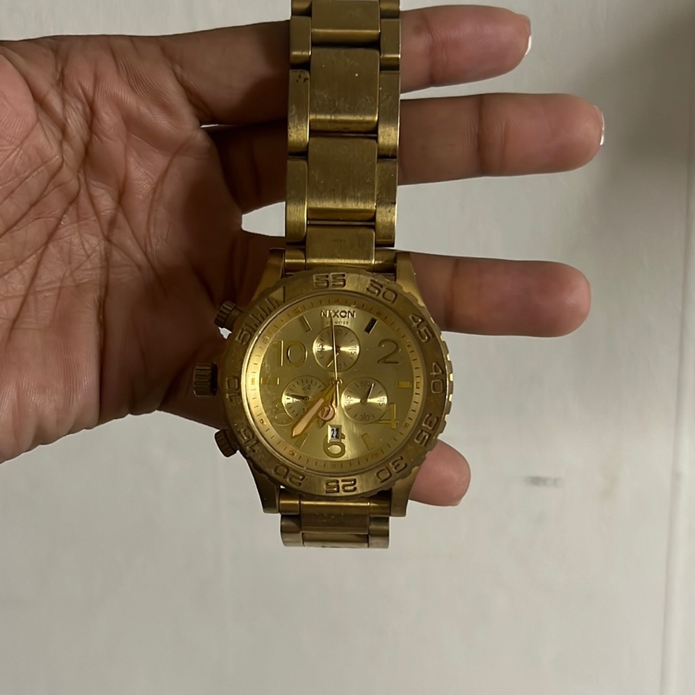 Nixon watch